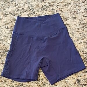 Halara Cross-Waist Women's Shorts w/Lace Inlet Sides in Navy -Cellphone Pocket